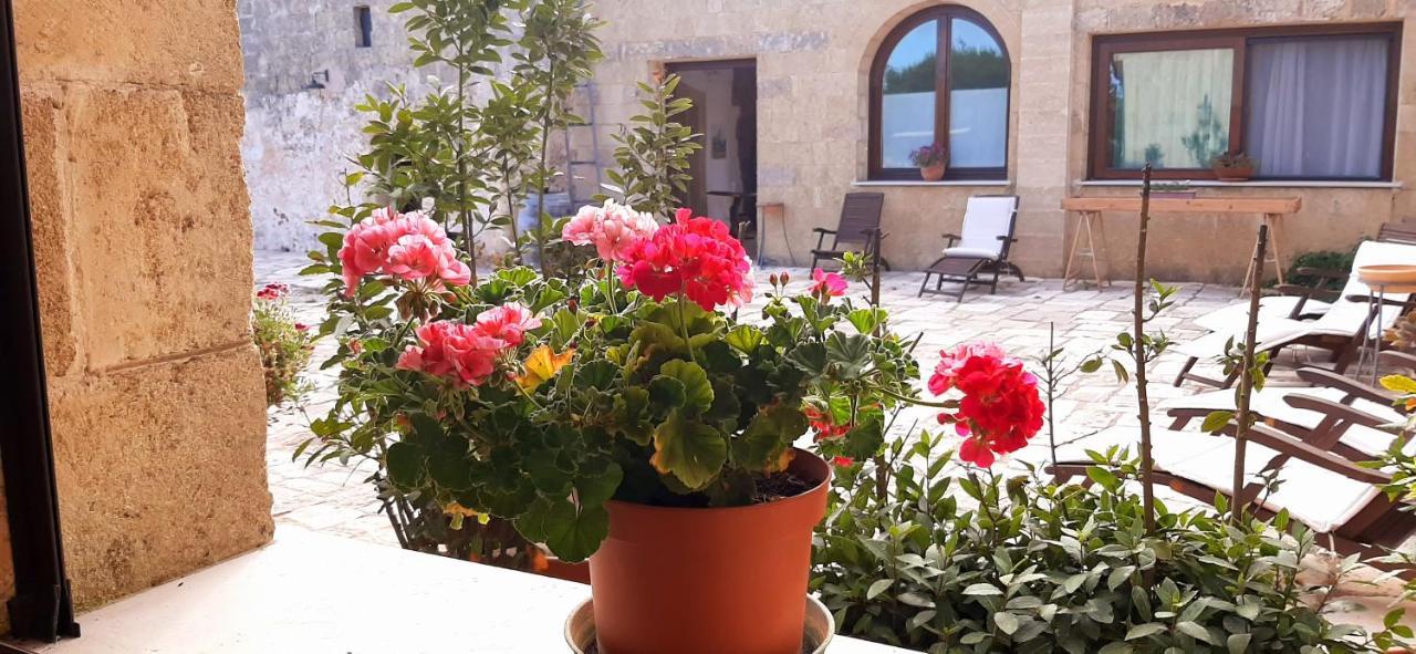 Antica Masseria Ficazzana - Tenuta Марина ди Песколусе Екстериор снимка