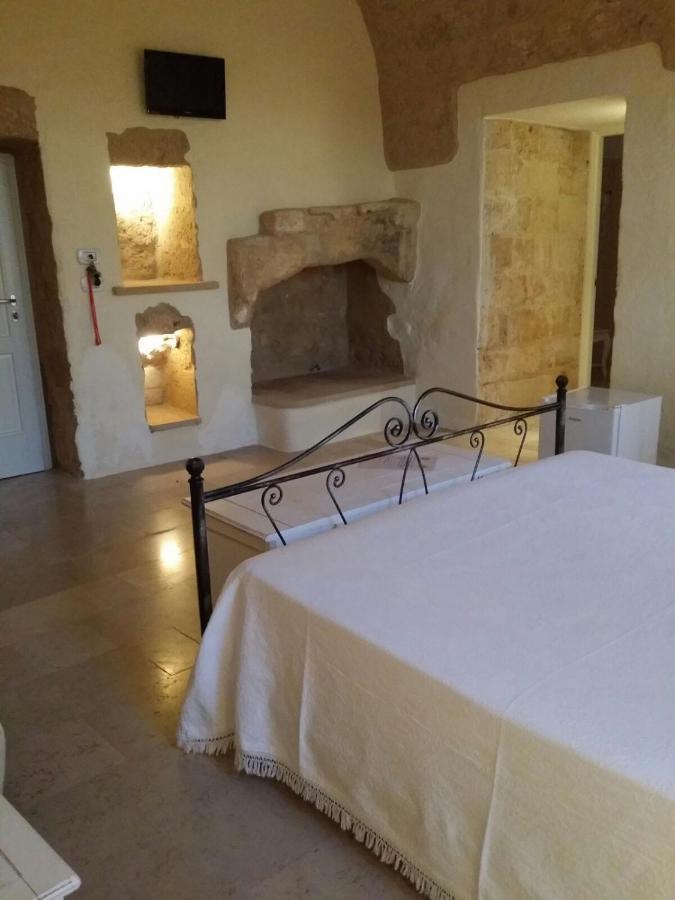 Antica Masseria Ficazzana - Tenuta Марина ди Песколусе Екстериор снимка