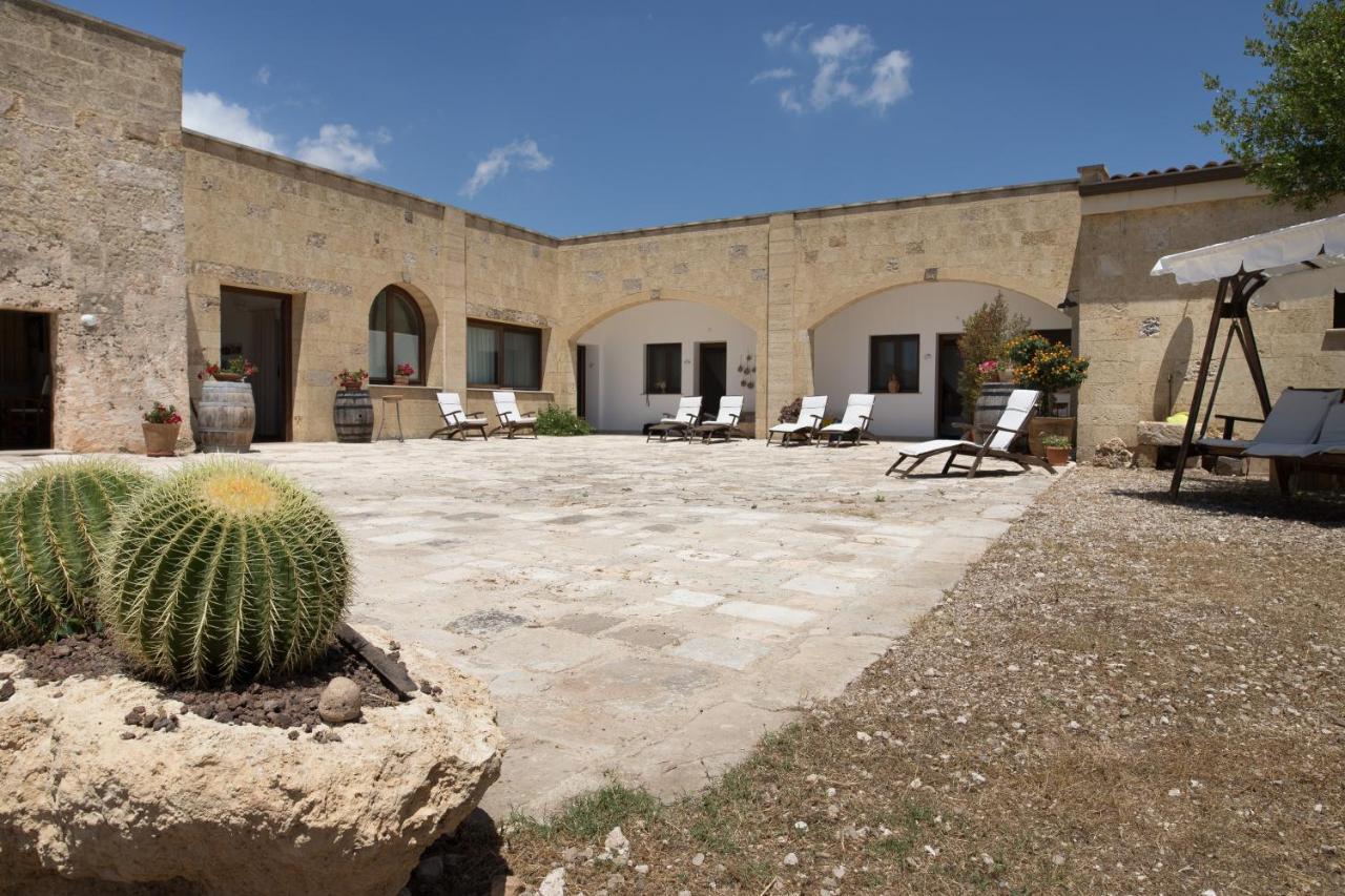 Antica Masseria Ficazzana - Tenuta Марина ди Песколусе Екстериор снимка
